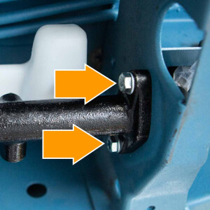Type2 bay screw set for master brake cylinder OEM partnr....