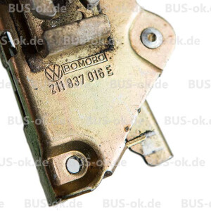 Type2 bay cab door lock mechanism, right, 8.67-7.68 used...