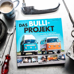 Book "Das Bulli-Projekt" about rebuild two...